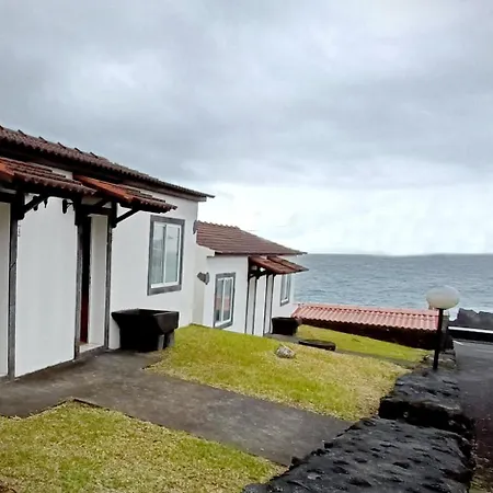 Pensionat Faial Oceanfront Getaway Al 3*