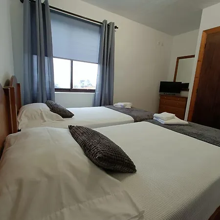 בית הארחה Faial Oceanfront Getaway Al