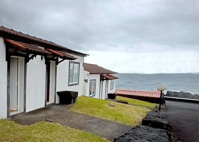 Casa de hóspedes Faial Oceanfront Getaway Al 3*