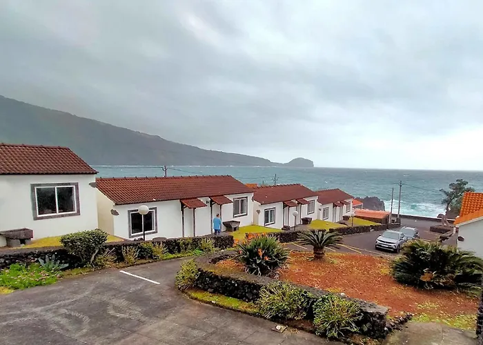 Casa de hóspedes Faial Oceanfront Getaway Al 3*