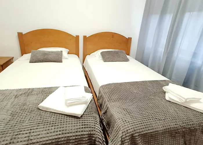 Faial Oceanfront Getaway Al